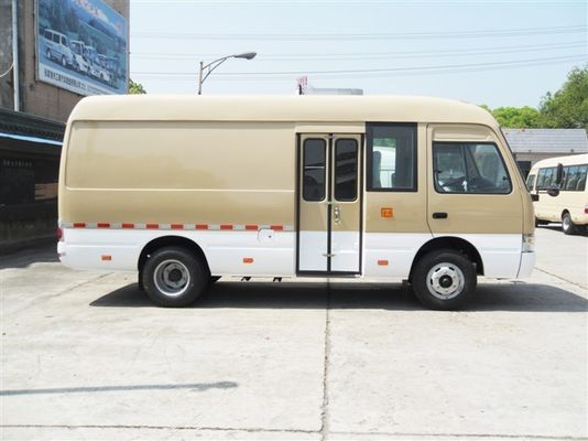 چین 2+1 Layout Coaster Transport Minivan Diesel Mini Passenger Van 6 Meter تامین کننده